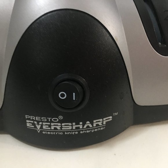 Presto Eversharp electric sharpener & 3 Chicago Cutlery chef knives - Picture 2 of 7